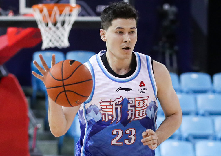 云开体育-59-61超低分！齐麟0分丢绝杀三分新疆惜败浙江 程帅澎19分