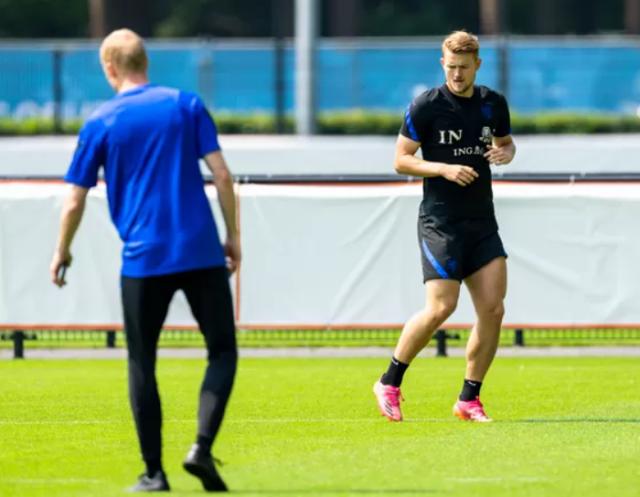 云开体育官网-【荷兰队观察】新阵构架已成 橙衣军团还脆弱吗？