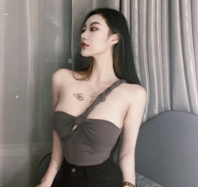 开云-【早报】“快乐”的C罗和不快乐的莱万...